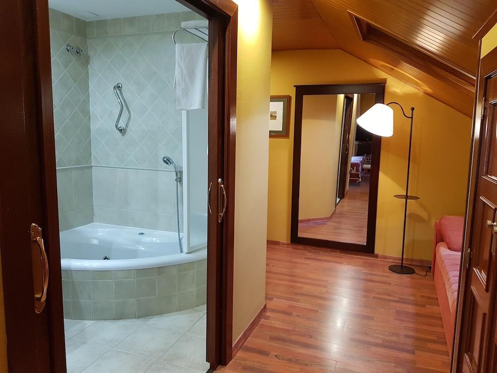 Hotel Cotiella كامبو المظهر الخارجي الصورة
