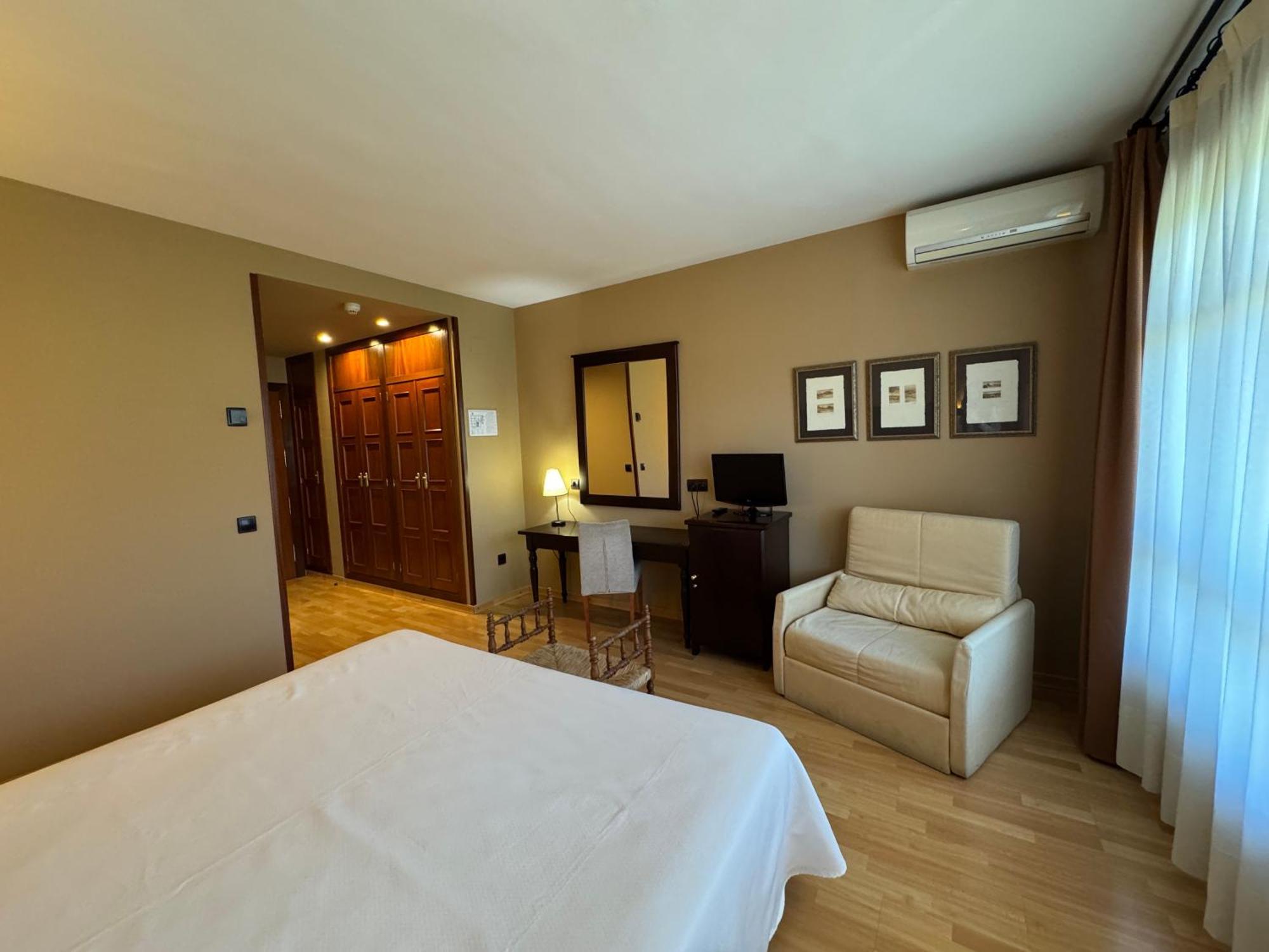 Hotel Cotiella كامبو المظهر الخارجي الصورة