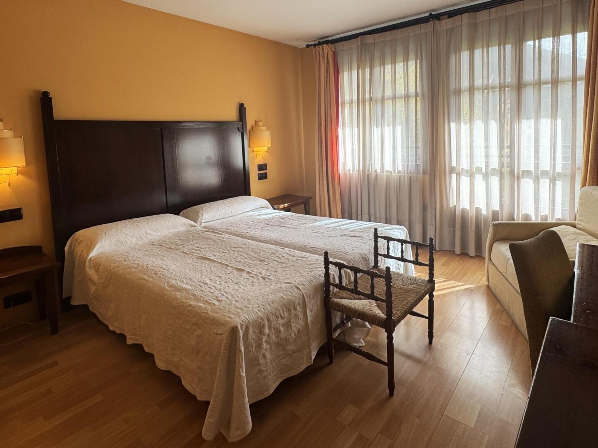 Hotel Cotiella كامبو المظهر الخارجي الصورة