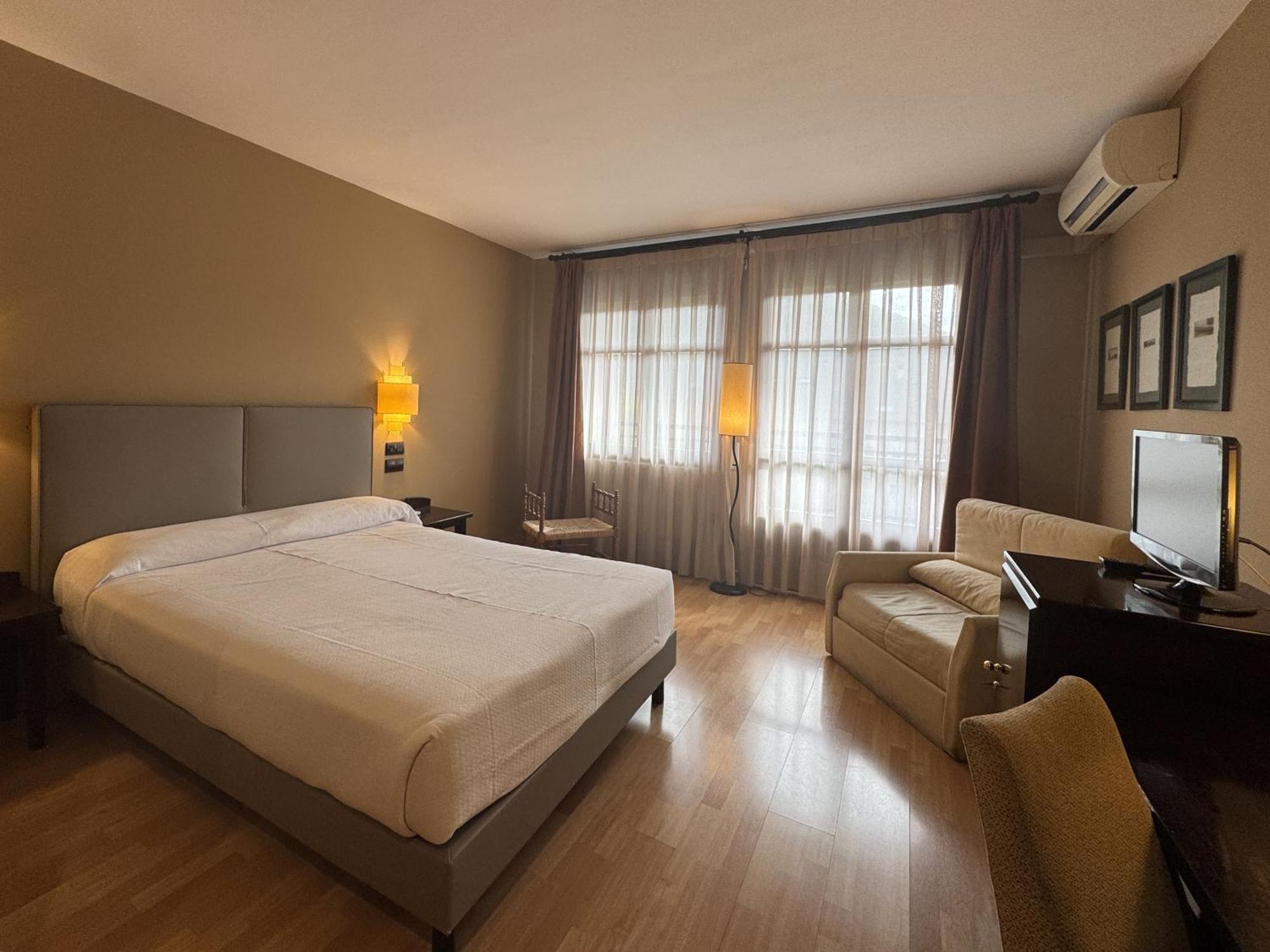 Hotel Cotiella كامبو المظهر الخارجي الصورة