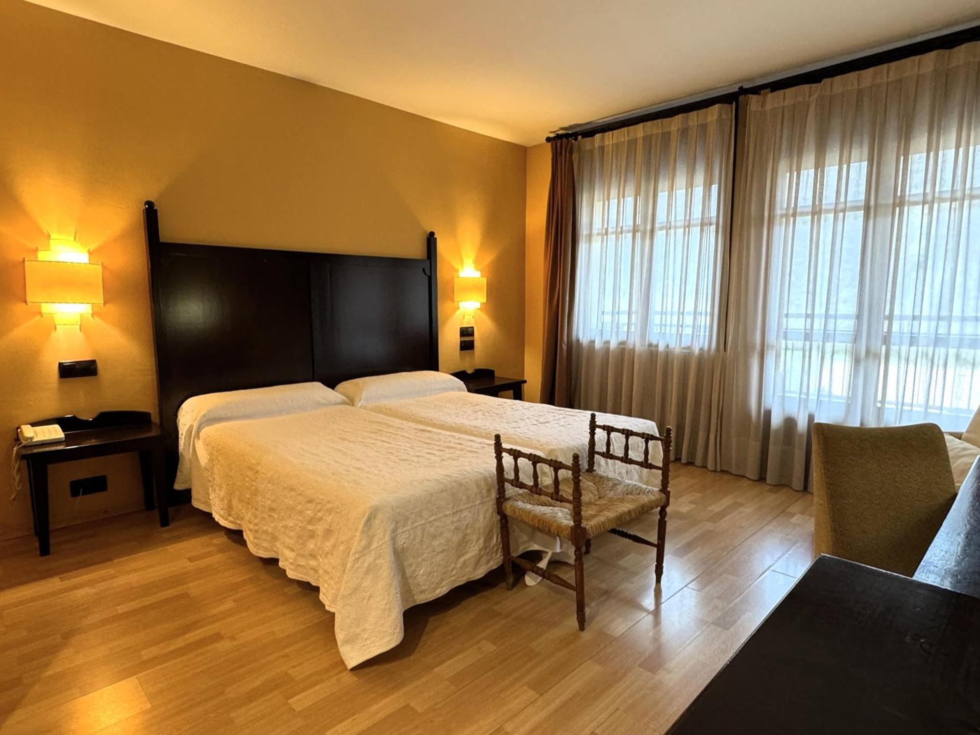 Hotel Cotiella كامبو المظهر الخارجي الصورة